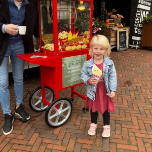 de popcornmachine is een van de verhuurproducten van sport- en spelverhuur