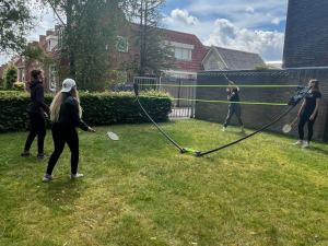 Badminton is een spel van Bosma sport- en spelverhuur